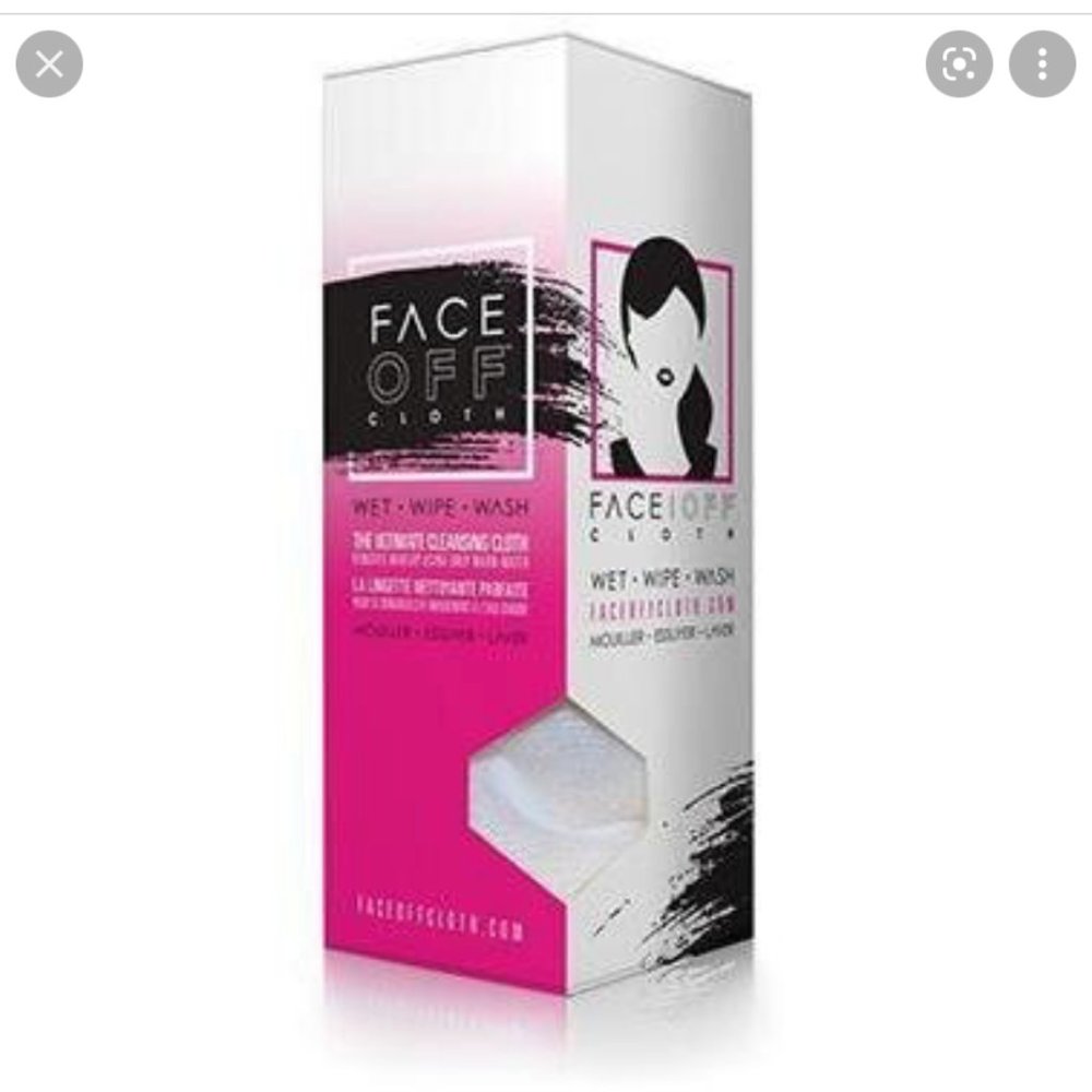 NWT 🛍 Face Off Cloth - white